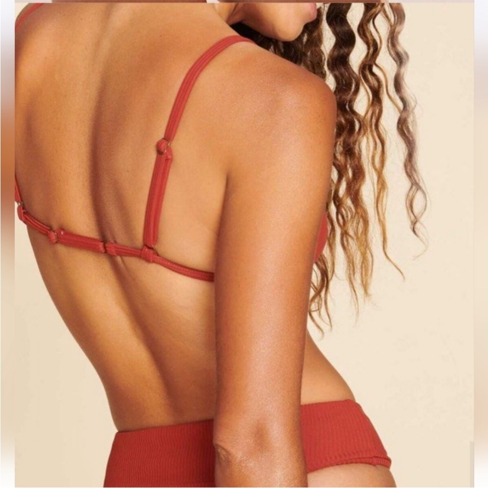 Andie Ribbed Rust Red Bikini Set - Picture 3 of 8